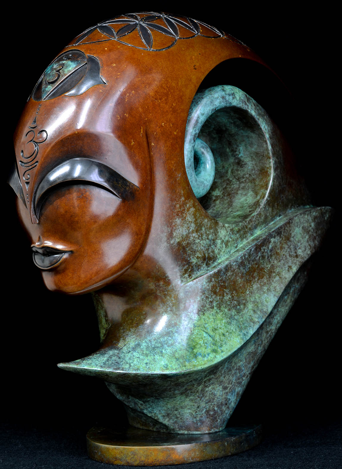 Bronze sculpture by Andrew Thomas