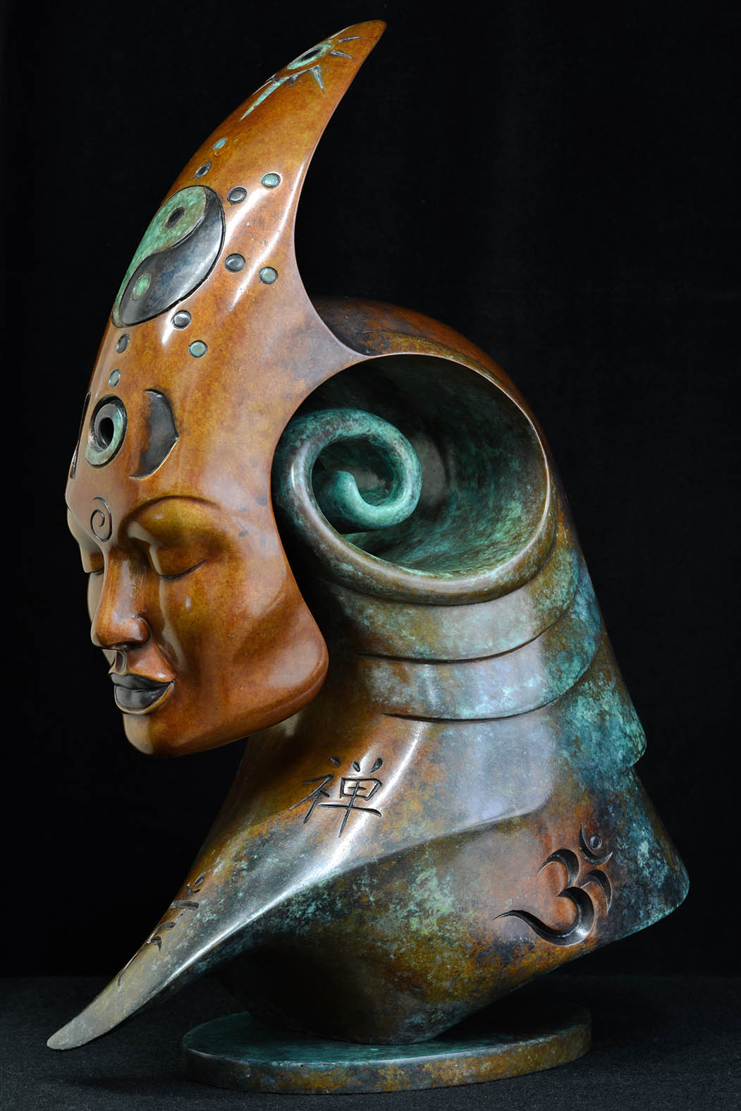 Bronze sculpture by Andrew Thomas