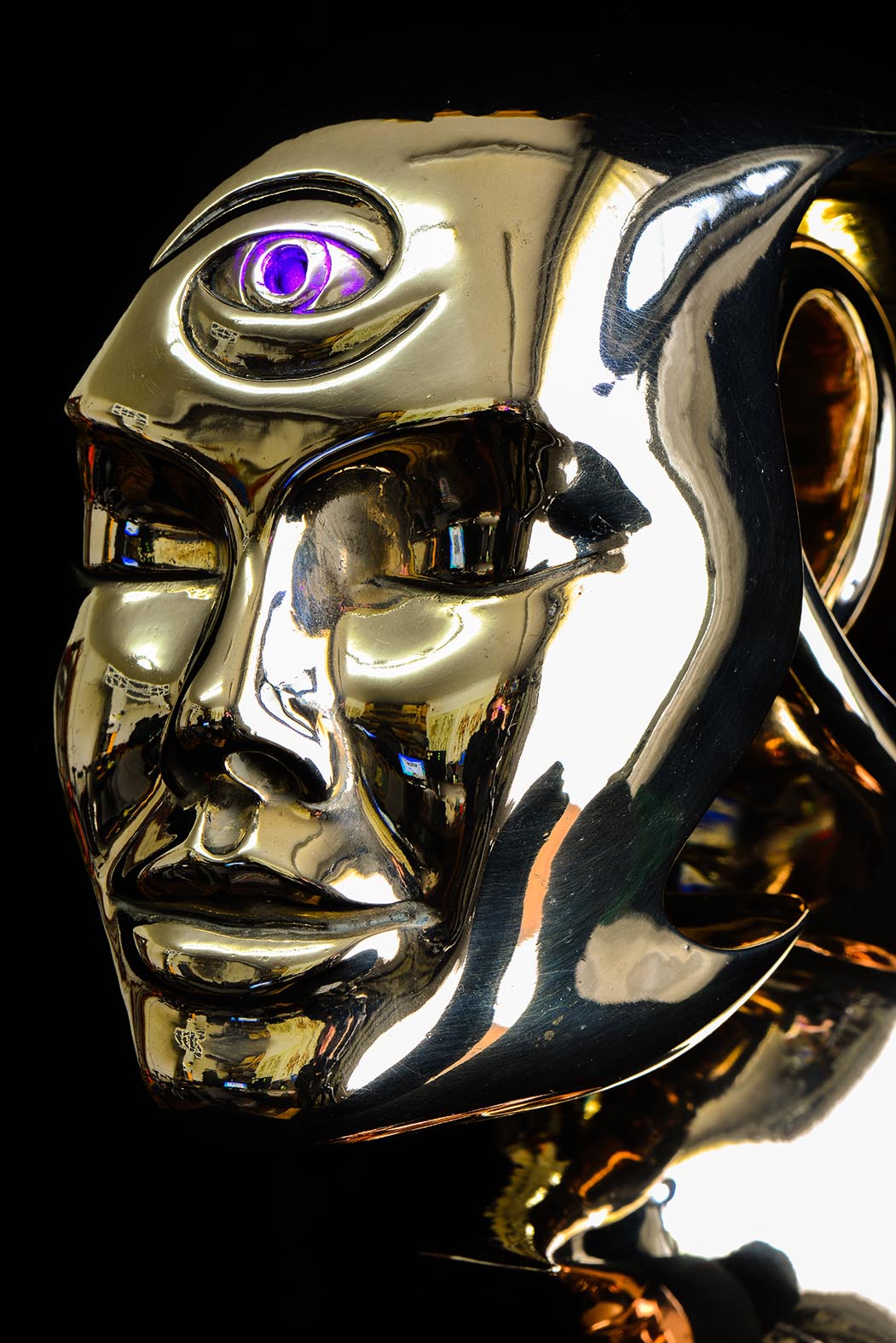 Bronze sculpture by Andrew Thomas