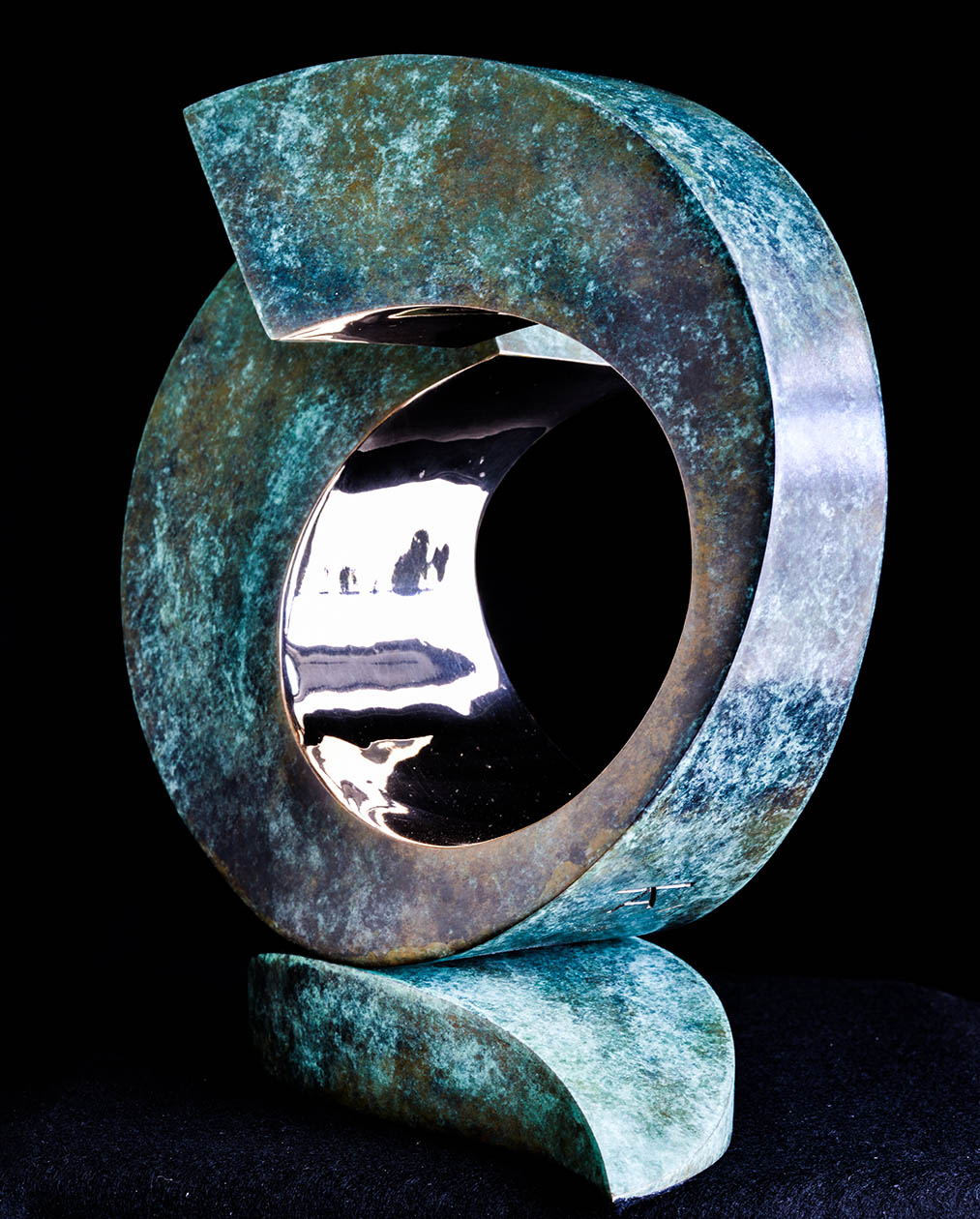 Bronze sculpture by Andrew Thomas