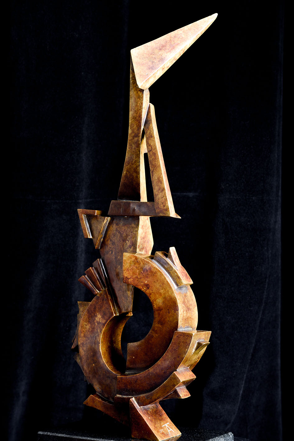 Bronze sculpture by Andrew Thomas