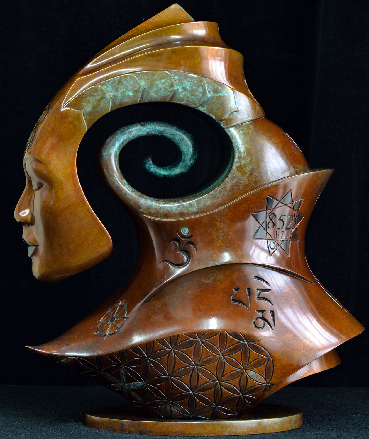 Bronze sculpture by Andrew Thomas